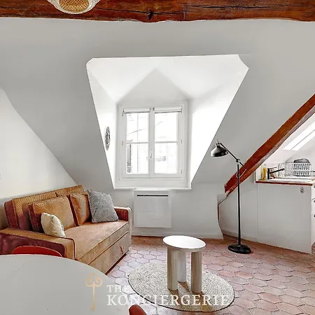 A Haven Of Peace In The Marais Appartamento Parigi